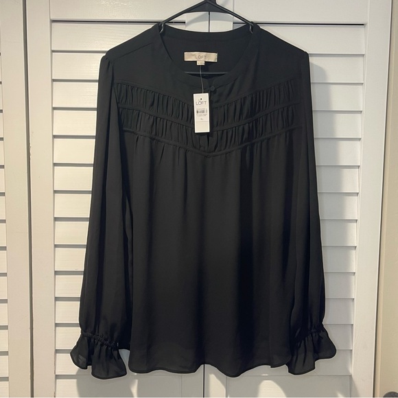 LOFT Black Pleated Long Sleeve Blouse Ruffle Cuffs Women’s XL NWT - Picture 3 of 15